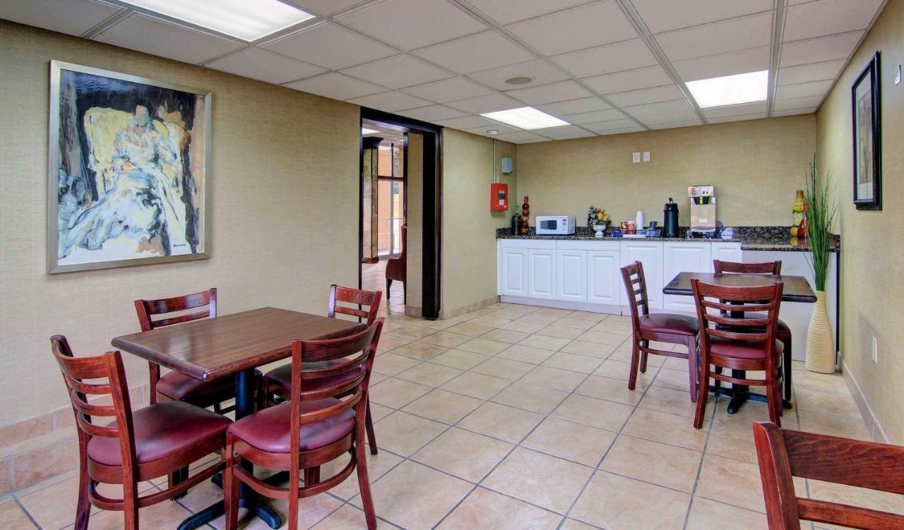 Red Roof Inn Atlanta - Six Flags Lodge West Bagian luar foto