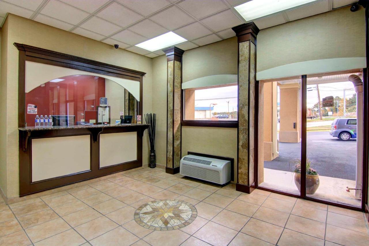 Red Roof Inn Atlanta - Six Flags Lodge West Bagian luar foto