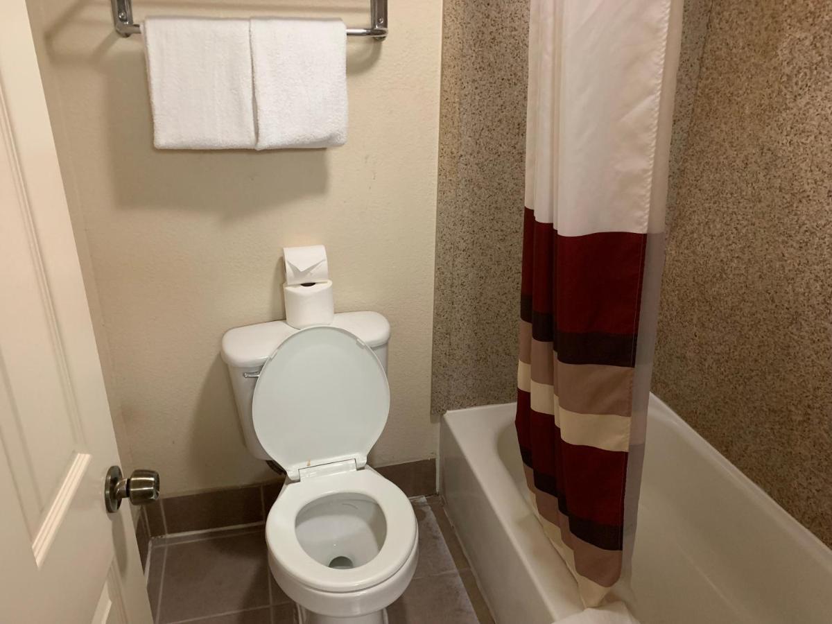 Red Roof Inn Atlanta - Six Flags Lodge West Bagian luar foto